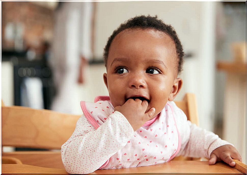 7 curiosities about the body language of babies