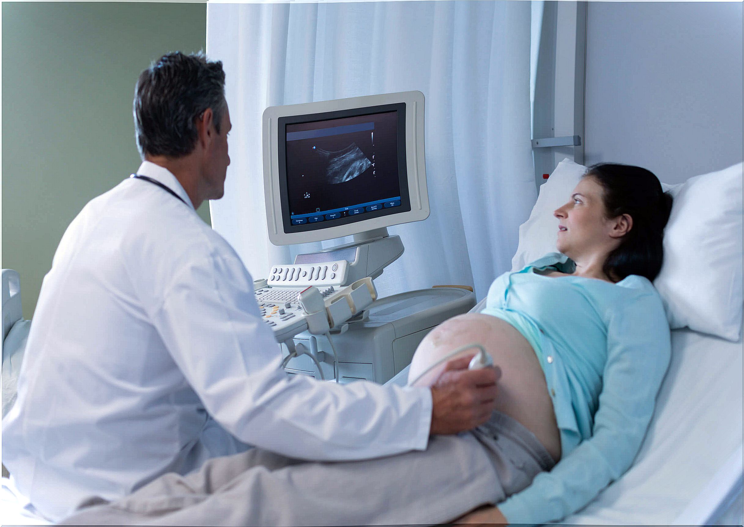 The aged placenta is detected by ultrasound.