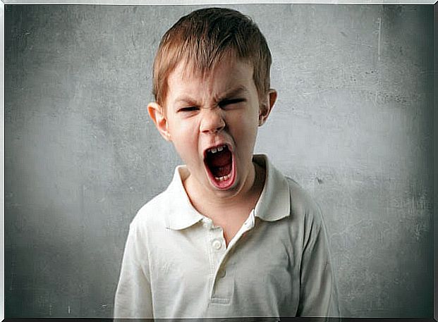 Talking to an angry child: 8 keys to do it