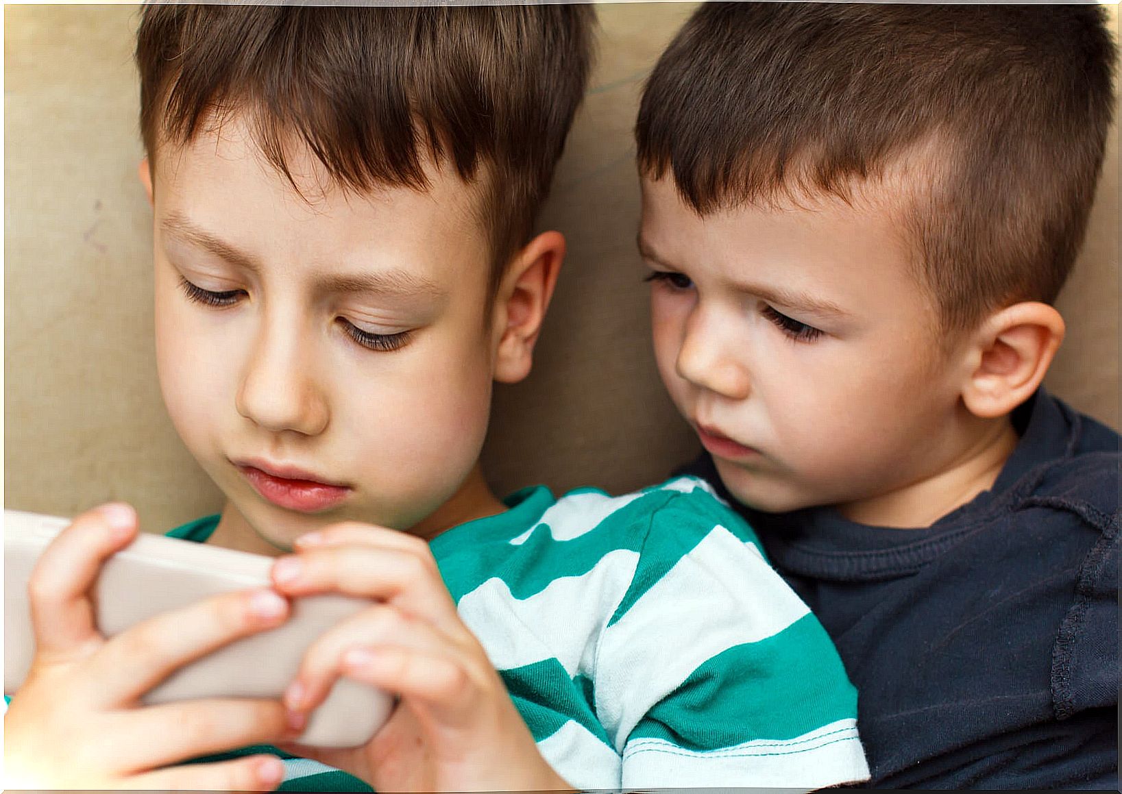 Is it worth paying for children's apps on mobile devices?