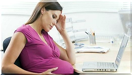 Work options that harm pregnancy