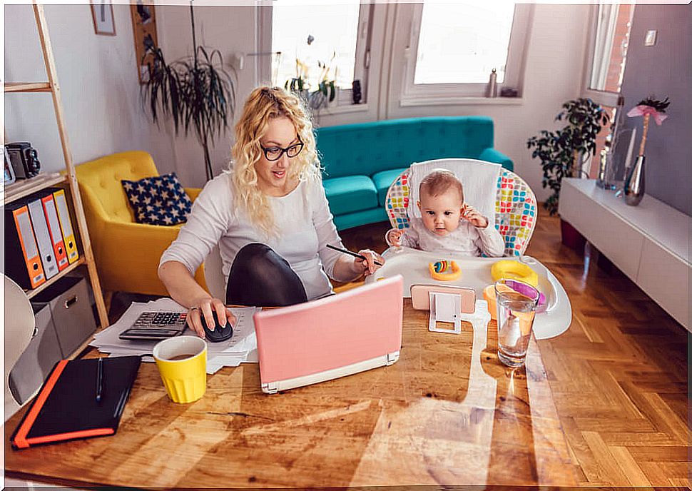 The challenge of taking care of children and working from home