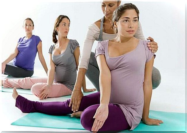 benefits-of-yoga-in-pregnancy-3